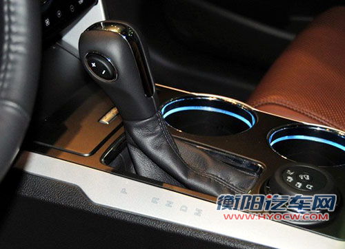 2011款福特Explorer探索者变速箱-6速手自一体