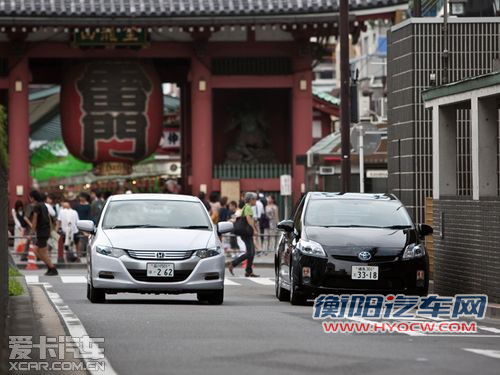 普锐斯对比Insight