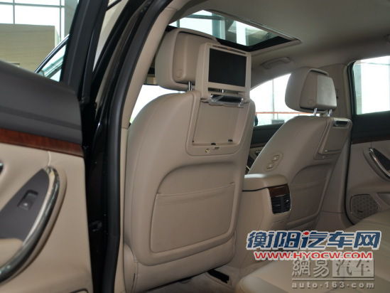 荣威950 2012款 3.0AT旗舰版