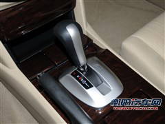 本田广汽本田雅阁2013款 2.0L LX