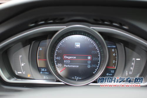 全新沃尔沃V40抵达港口  中国版实车曝光