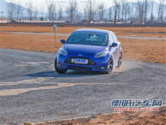 福特福特(进口)福克斯(进口)2013款 2.0T ST 标准版