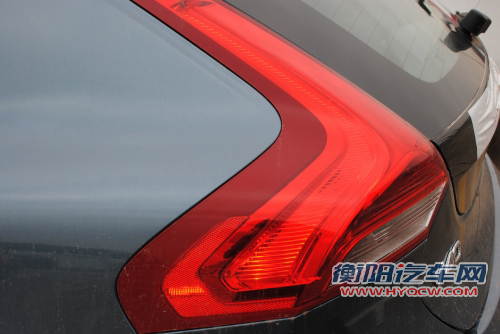 全新沃尔沃V40抵达港口  中国版实车曝光