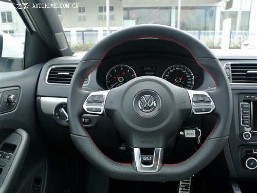 大众一汽-大众速腾2013款 2.0TSI GLI