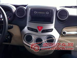 一汽一汽吉林佳宝V802013款 1.0L 基本型