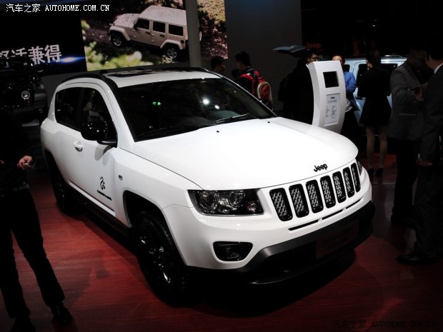 JeepJeep指南者2014款 2.4L 四驱蛇行珍藏版