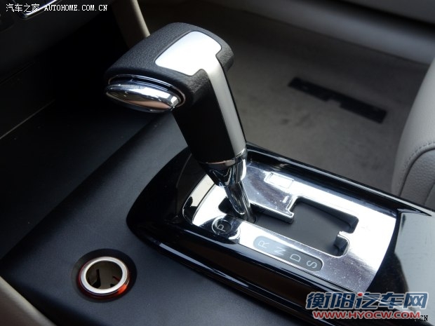 奔腾一汽奔腾奔腾B502013款 1.8L AT尊贵型 奔腾一汽奔腾奔腾B502013款 1.8L AT尊贵型