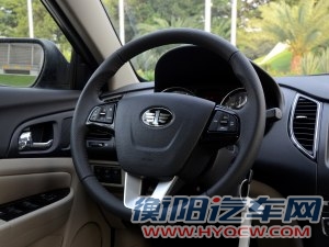 奔腾一汽奔腾奔腾B502013款 1.8L AT尊贵型 奔腾一汽奔腾奔腾B502013款 1.8L AT尊贵型