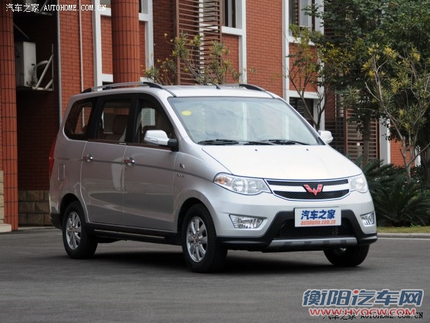 五菱汽车上汽通用五菱五菱宏光2013款 1.5L S 豪华型